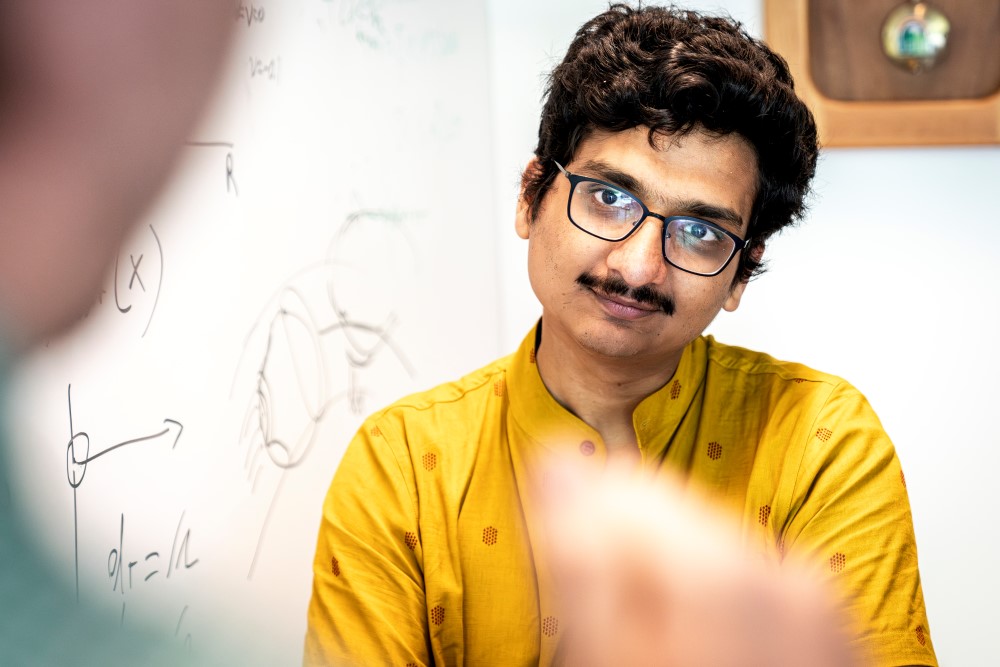 ISTA-Doktorand Aayush Desdai.