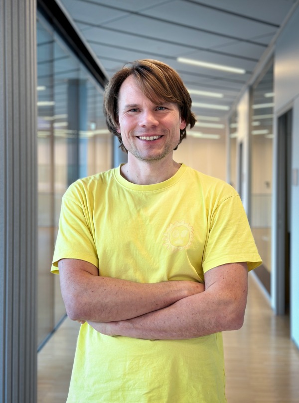 Gašper Tkačik , Professor am Institute of Science and Technology Austria (ISTA), ist jetzt Mitglied der European Molecular Biology Organization (EMBO).